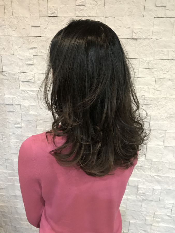 ヘアスタイル 暗髪のグラデーション Glam Ash 佐賀県 佐賀市のヘアサロン 美容室の検索 予約は佐賀 Be